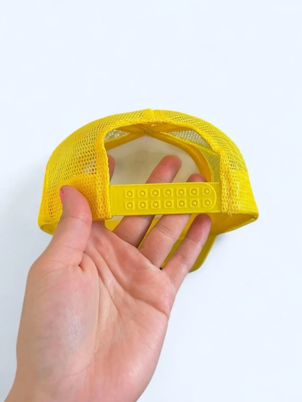 Yellow white custom‎ trucker hat